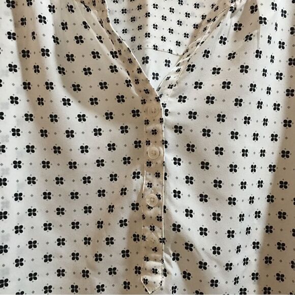 Croft & Barrow Silky like Top - Picture 3 of 8